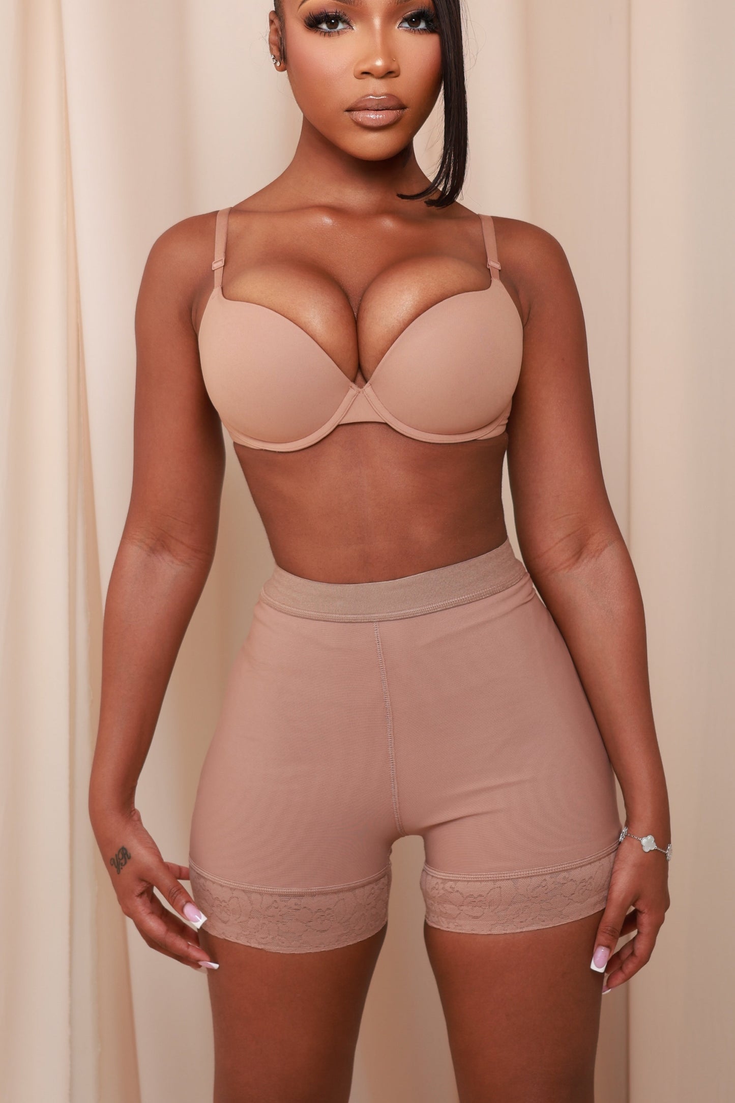 Katalina Faja Short